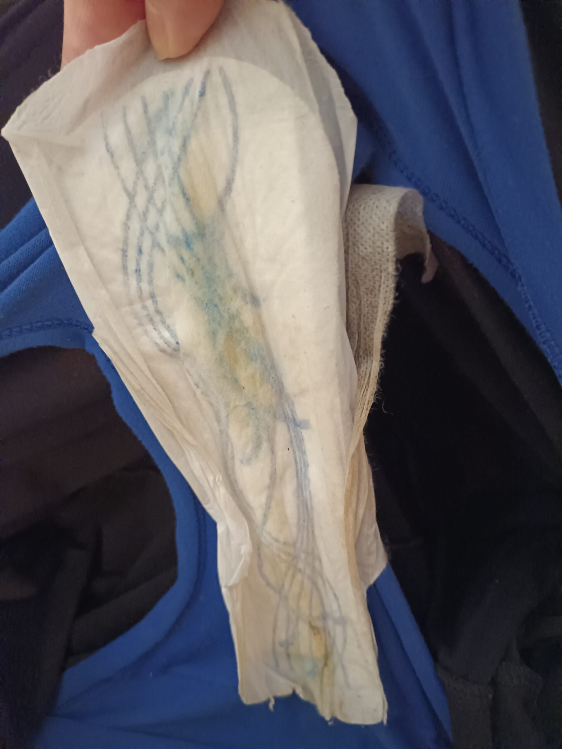 2 totálně prochcané vložky