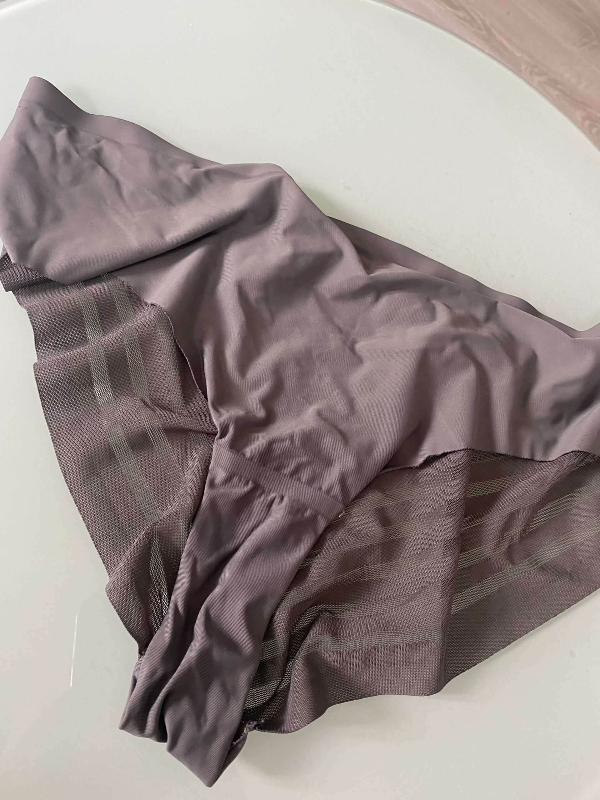 3 dny Použité kalhotky