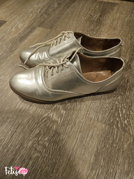 Nošené kožené boty